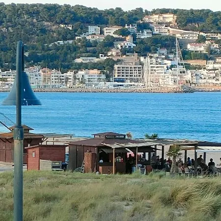 Pis A Peu De Platja Amb Vistes Al Mar *
