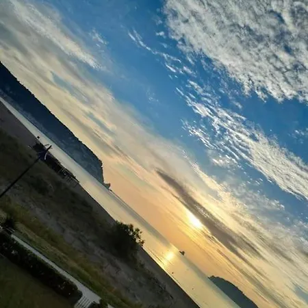 Pis A Peu De Platja Amb Vistes Al Mar L'Estartit