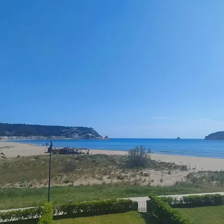Pis A Peu De Platja Amb Vistes Al Mar *