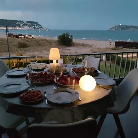 Pis A Peu De Platja Amb Vistes Al Mar L'Estartit